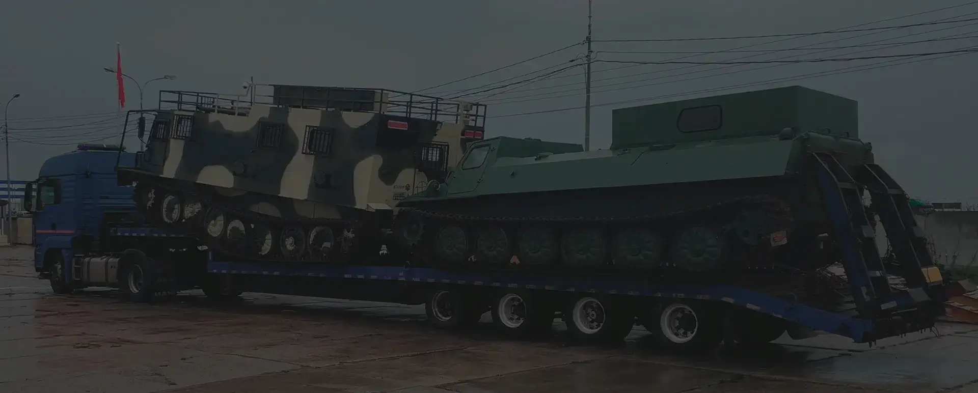 Транспортировка танков и ракет в рабочем поселке Локомотивный (Уральский округ - Челябинская область) с соблюдением секретности.
